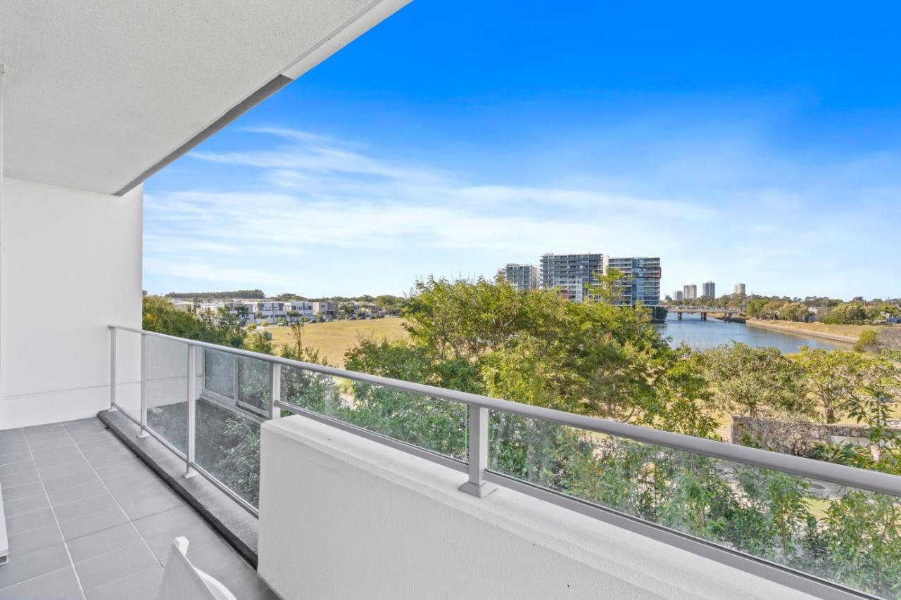 Harbour Quays Apartments Гоулд Коуст Екстериор снимка