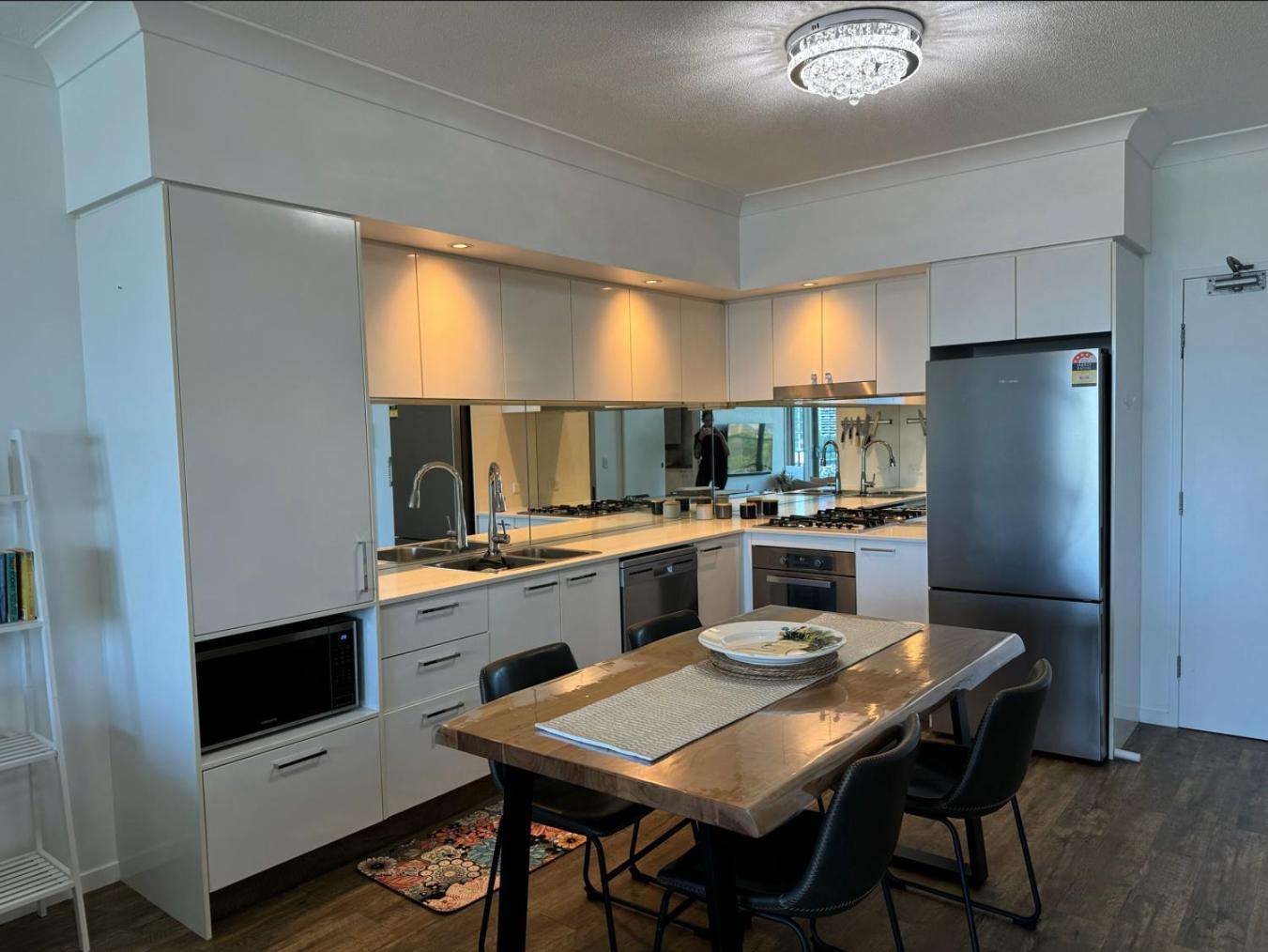 Harbour Quays Apartments Гоулд Коуст Екстериор снимка