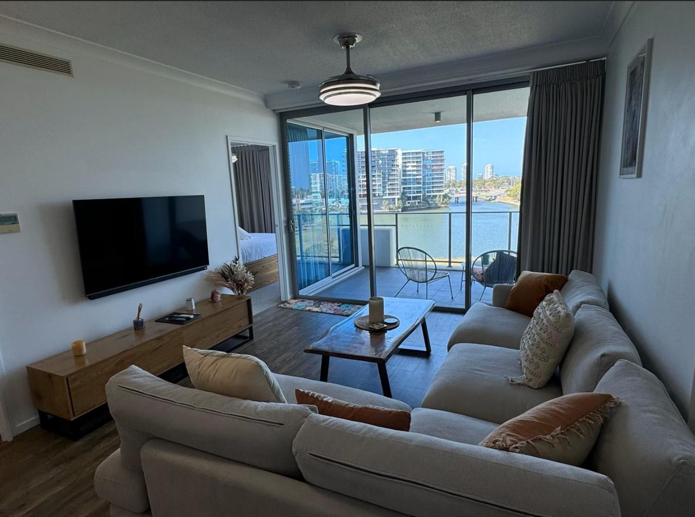 Harbour Quays Apartments Гоулд Коуст Екстериор снимка